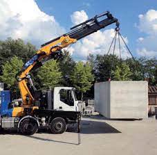 Noleggio camion con gru